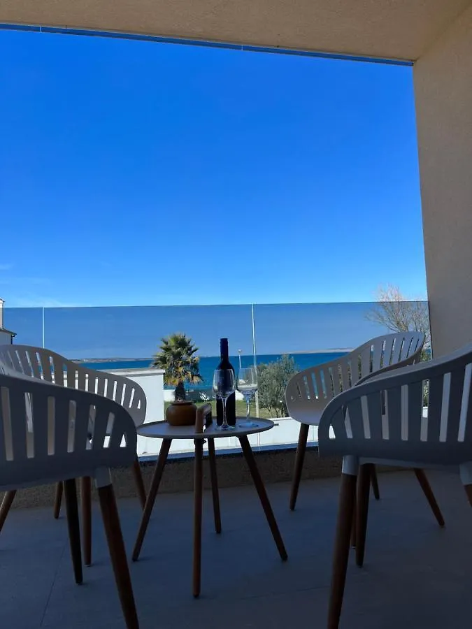 Apartman - Kera Nin Apartment