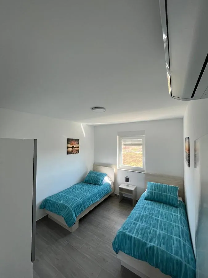 Apartman - Kera Nin