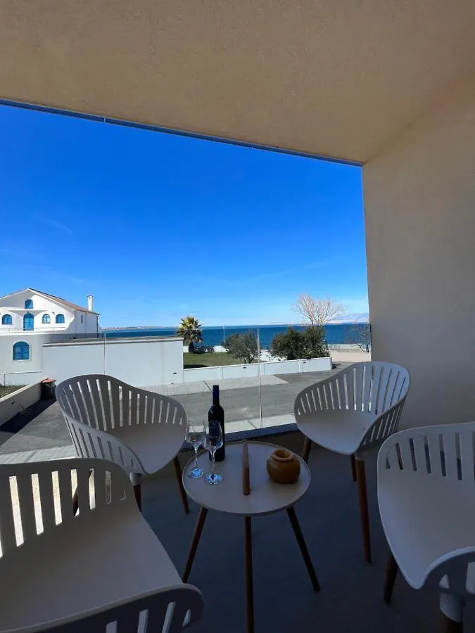 Apartment Apartman - Kera Nin